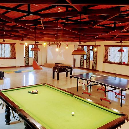 Pushp Vatika Resort & Lawns Нави Мумбай Екстериор снимка