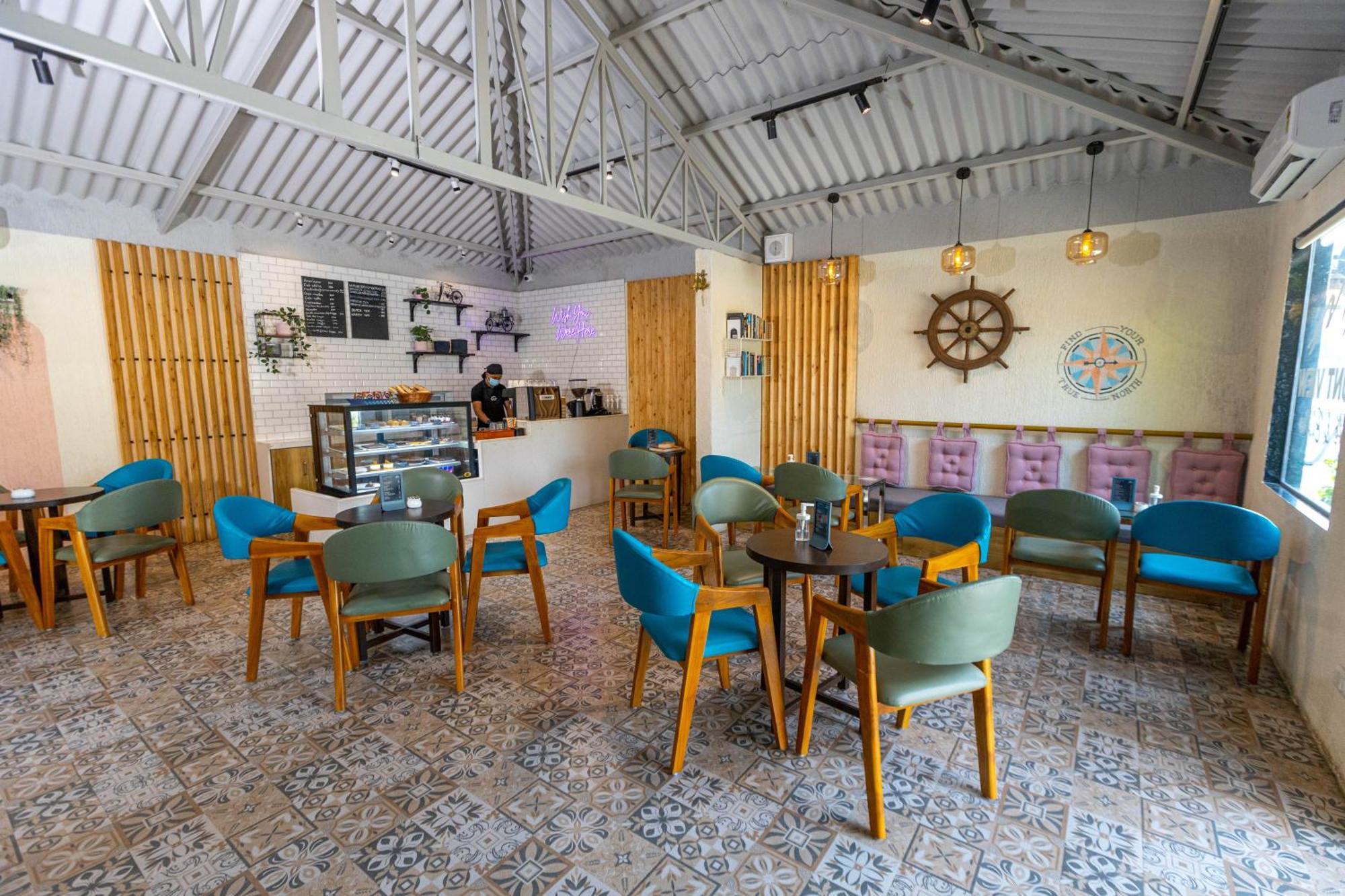 Pushp Vatika Resort & Lawns Нави Мумбай Екстериор снимка
