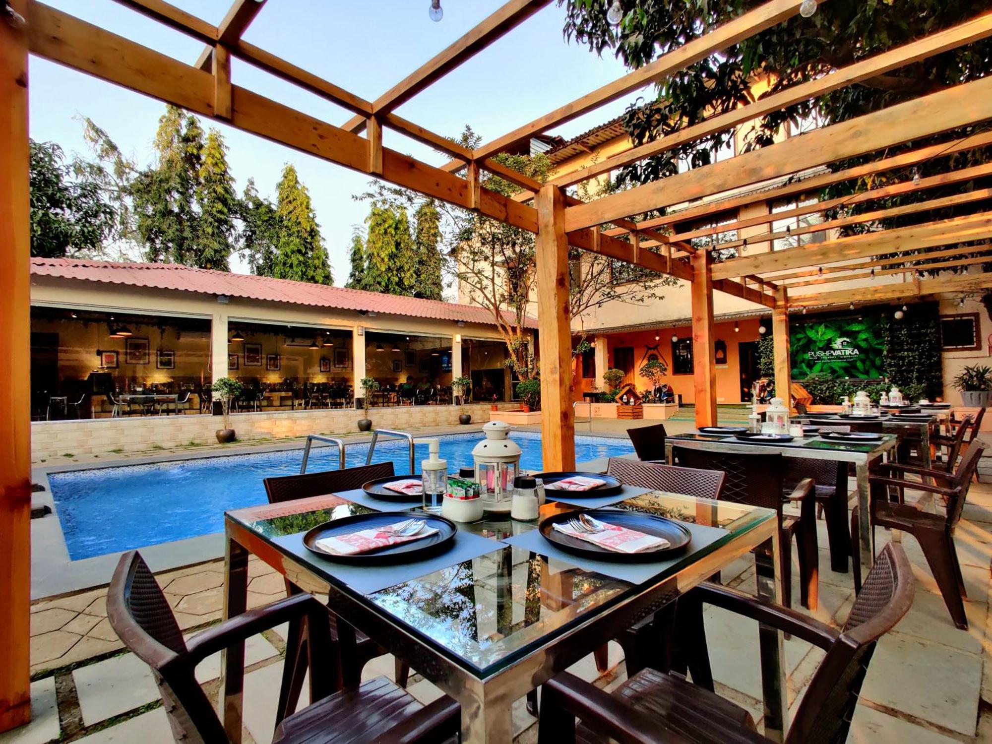 Pushp Vatika Resort & Lawns Нави Мумбай Екстериор снимка
